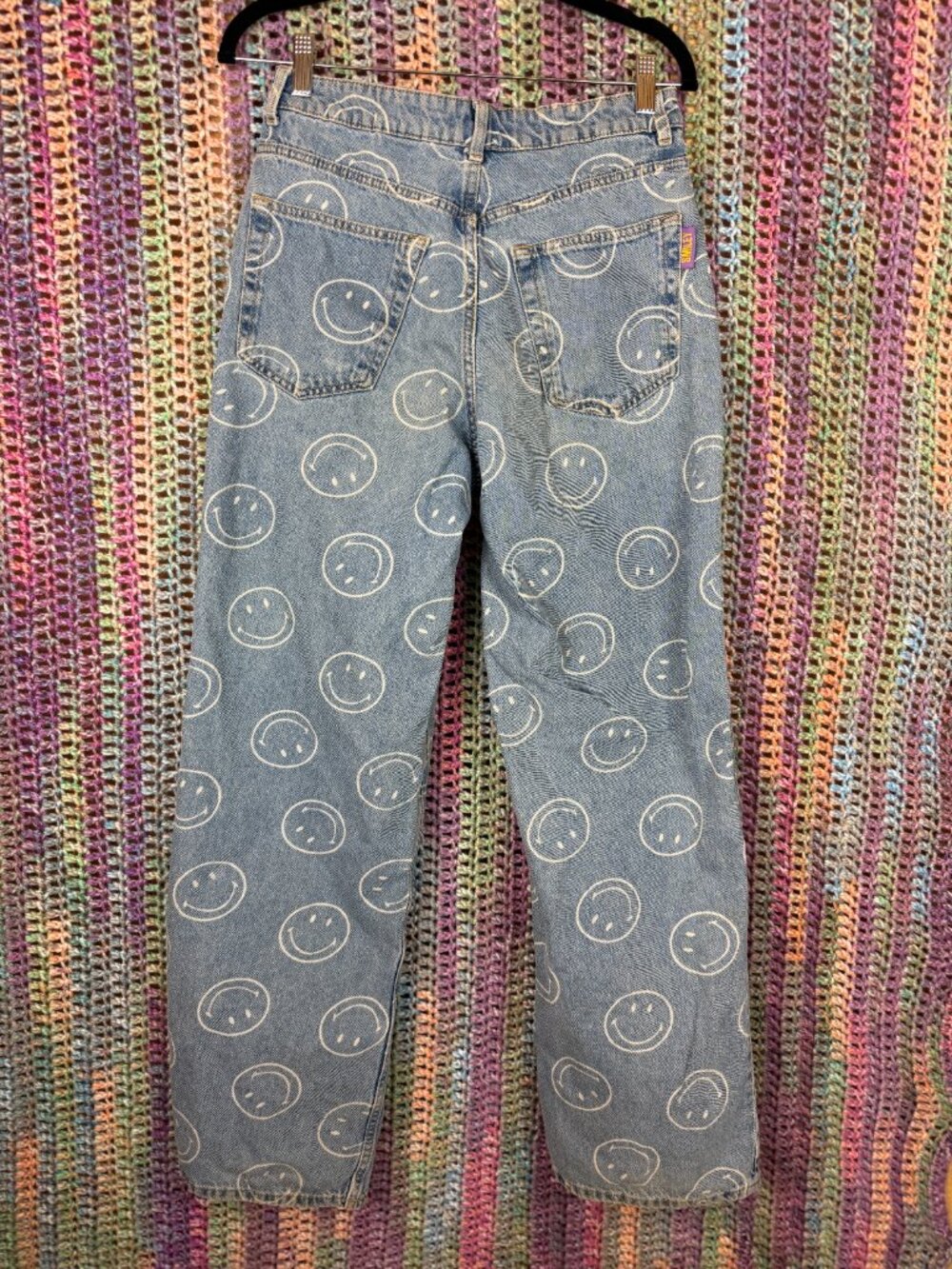H&M Smiley Highrise Jeans (Size 4) - Picture 3 of 4